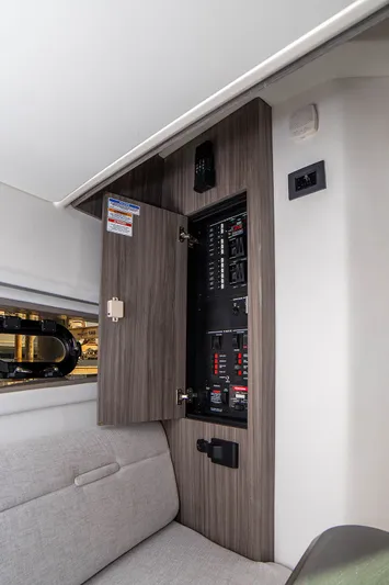 Vive Tu Vida Yacht Photos Pics 