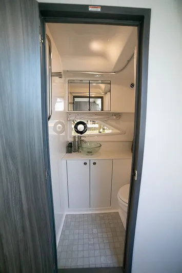 Vive Tu Vida Yacht Photos Pics 