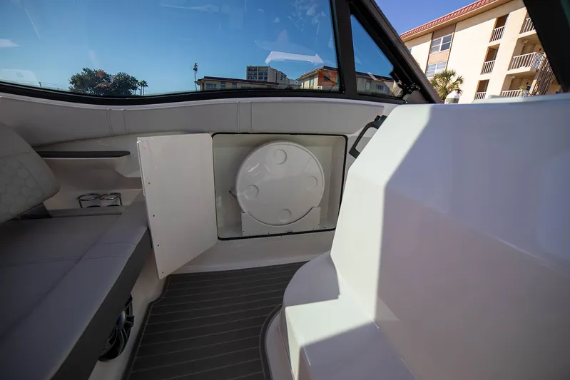 Vive Tu Vida Yacht Photos Pics 