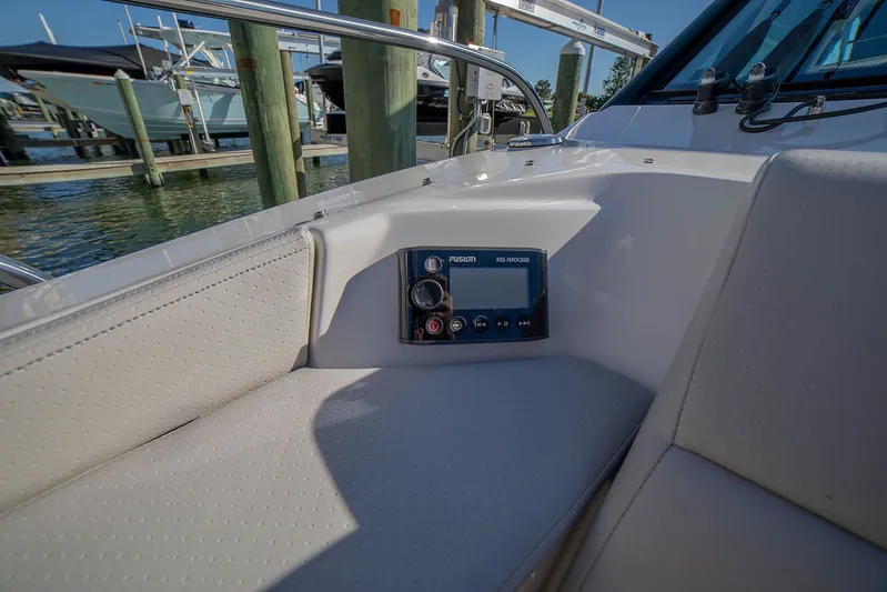 Vive Tu Vida Yacht Photos Pics 