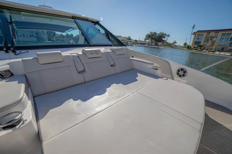 Vive Tu Vida Yacht Photos Pics 