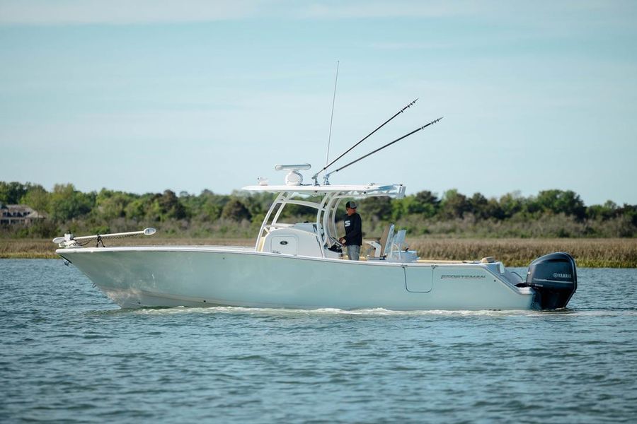 2016 Sportsman 31