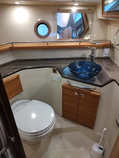 Red Diver Yacht Photos Pics 