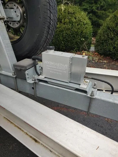 Red Diver Yacht Photos Pics 