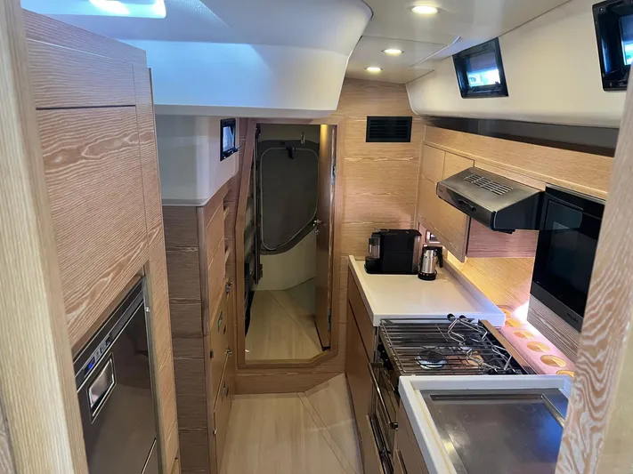 Champion Yacht Photos Pics 