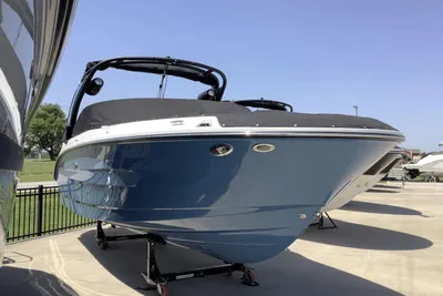 Sea Ray SDX 250 Surf