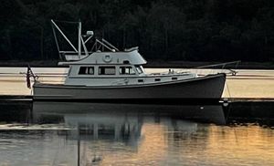1983 Jarvis Newman 46 Flybridge Cruiser