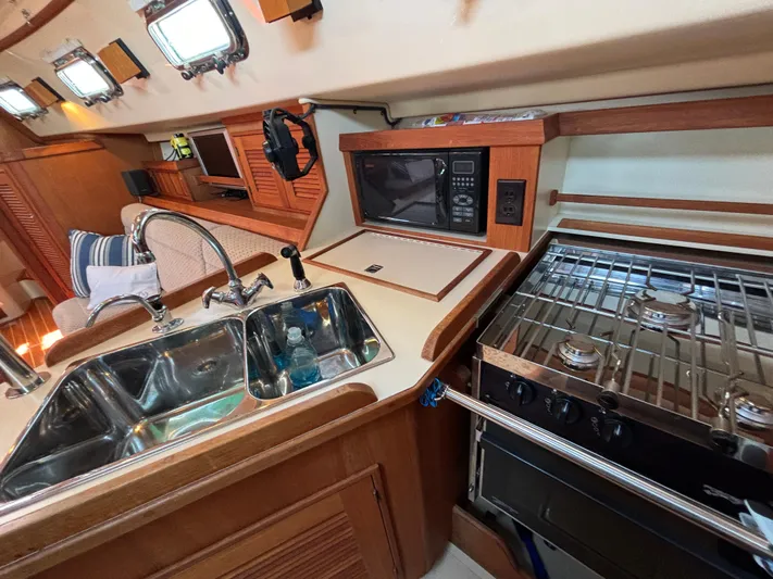 Dawn Treader Yacht Photos Pics 