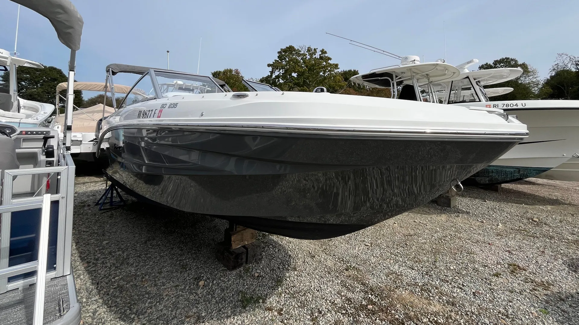 2023 Hurricane SunDeck 235 OB Photo