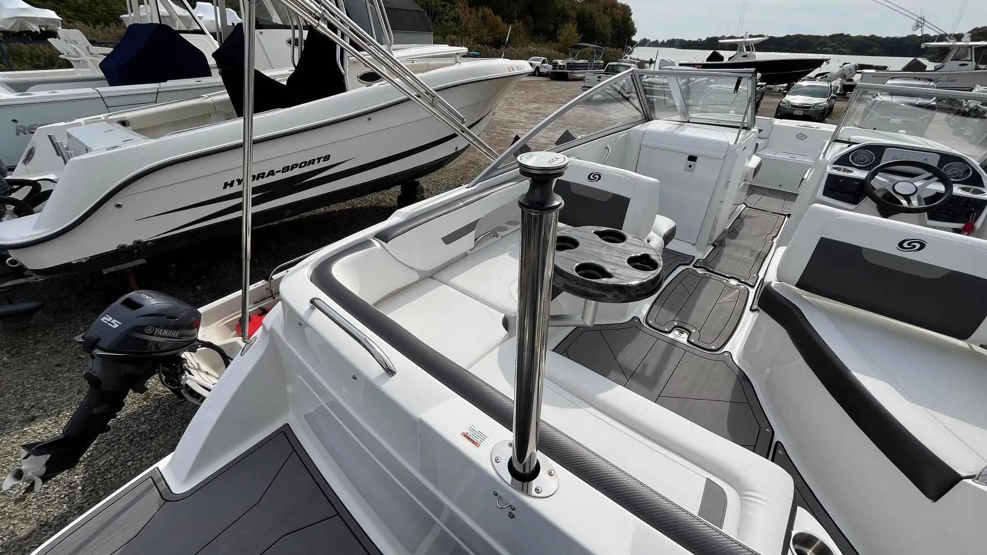 2023 Hurricane SunDeck 235 OB Photo