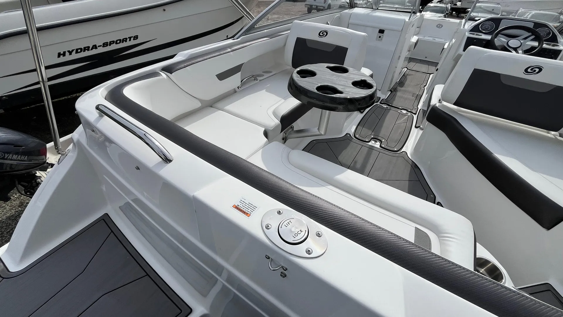 2023 Hurricane SunDeck 235 OB Photo