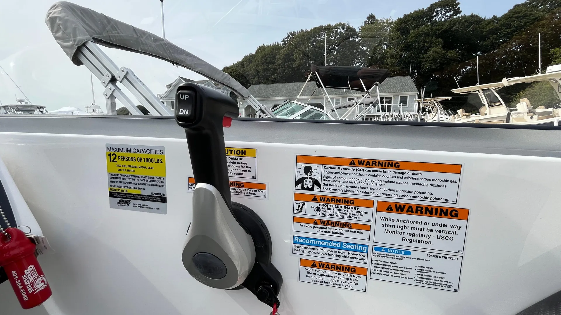 2023 Hurricane SunDeck 235 OB Photo