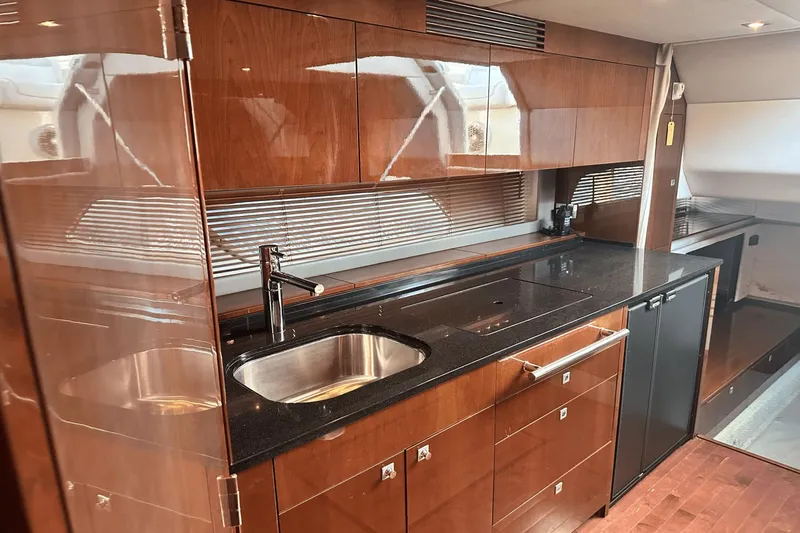 Bitos Yacht Photos Pics 