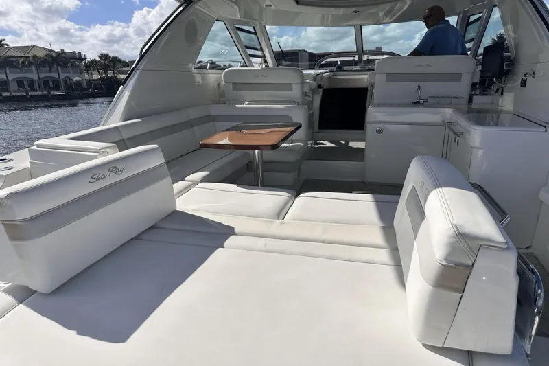 Bitos Yacht Photos Pics 