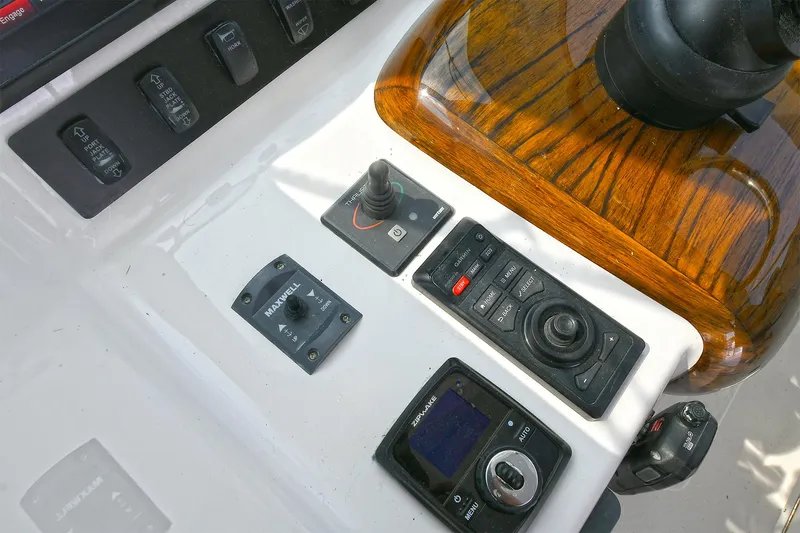 Rufin It Yacht Photos Pics 