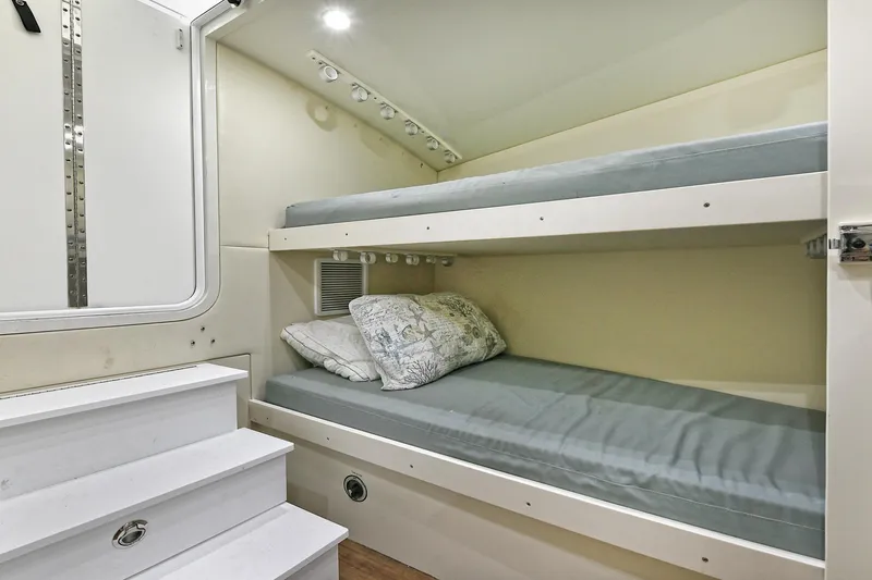 Rufin It Yacht Photos Pics 