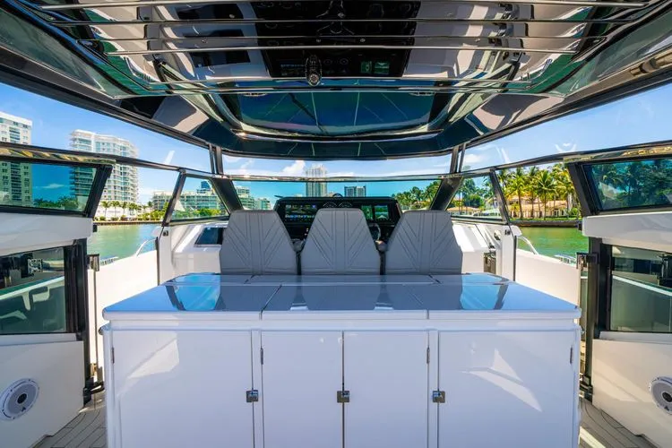  Yacht Photos Pics 2024 Sunseeker Superhawk 55 - Image 26