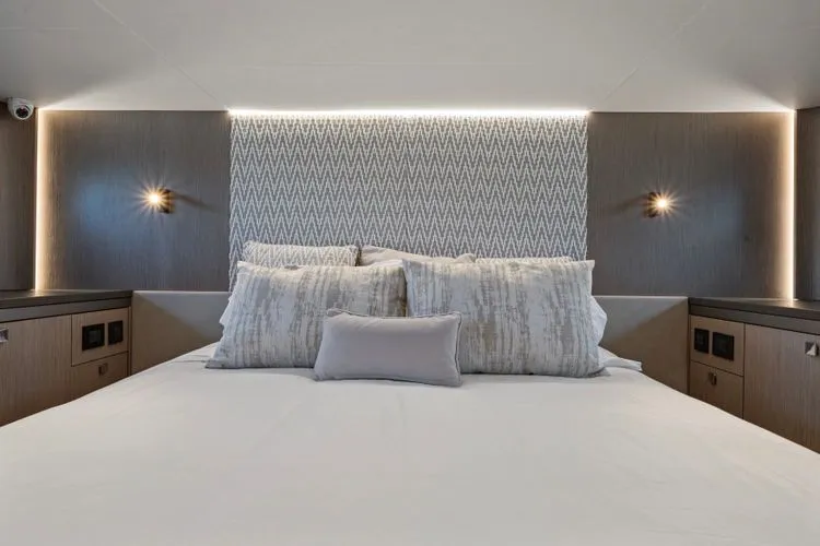  Yacht Photos Pics 2024 Sunseeker Superhawk 55 - Image 52