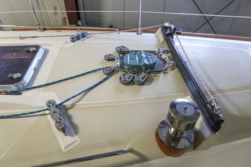 September Song Yacht Photos Pics Deck of 2007 Sabre 386 sailboat with rigging and hardware details.