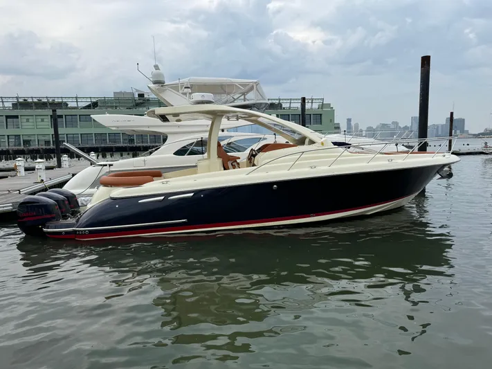 Ufo Yacht Photos Pics 