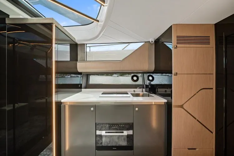  Yacht Photos Pics 2024 Sunseeker Superhawk 55 - Image 38