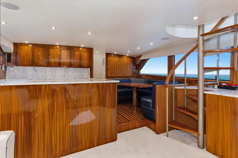 Partnership Yacht Photos Pics 2001 65 Viking Convertible Enclosed Bridge Partnership Salon