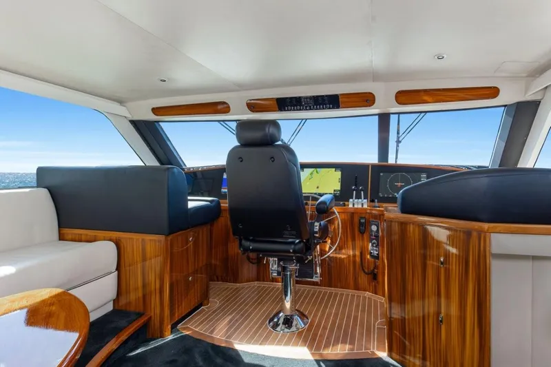 Partnership Yacht Photos Pics 2001 65 Viking Convertible Enclosed Bridge Partnership Upper Helm