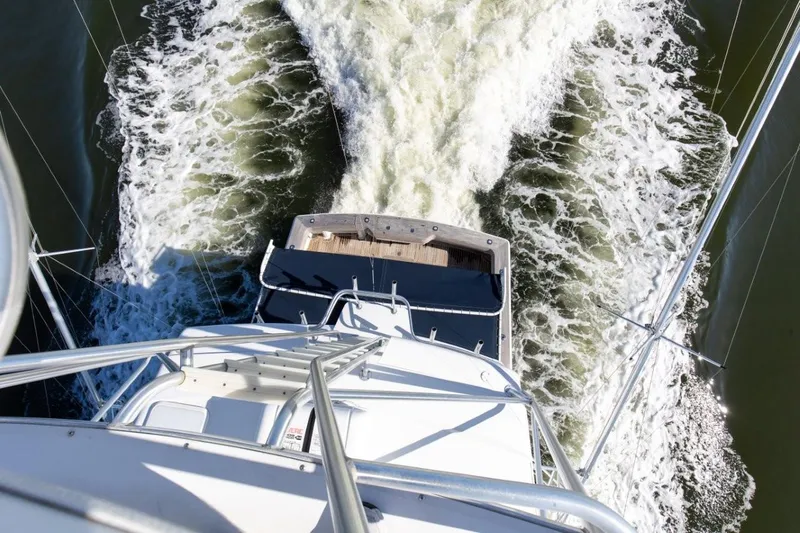 Partnership Yacht Photos Pics 2001 65 Viking Convertible Enclosed Bridge Partnership Tower