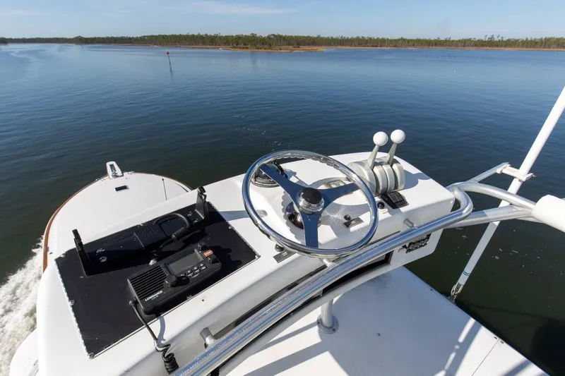 Partnership Yacht Photos Pics 2001 65 Viking Convertible Enclosed Bridge Partnership Upper Flybridge