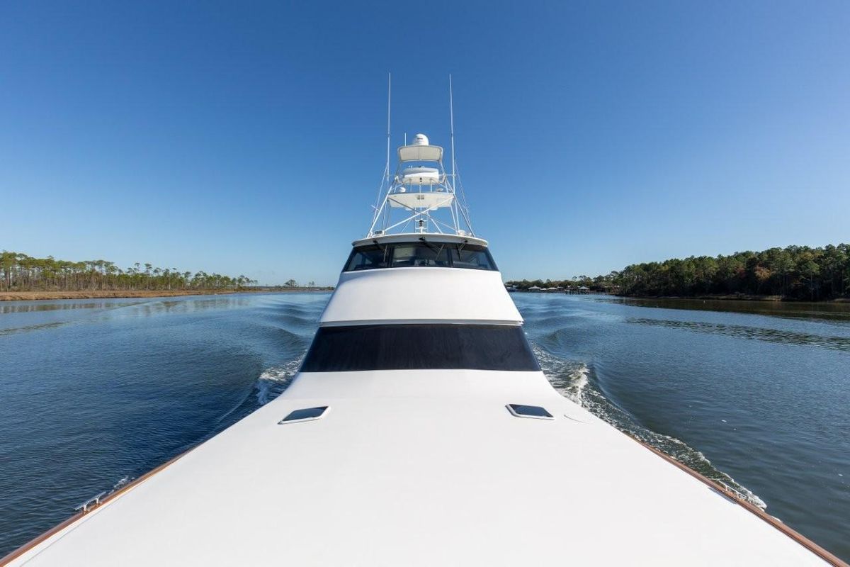 2001 Viking 65 