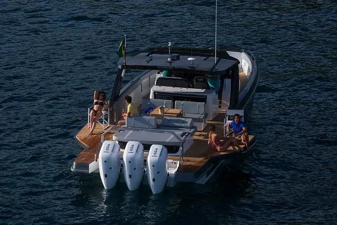  Yacht Photos Pics Manufacturer Provided Image