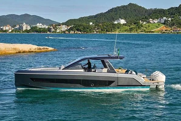  Yacht Photos Pics Manufacturer Provided Image