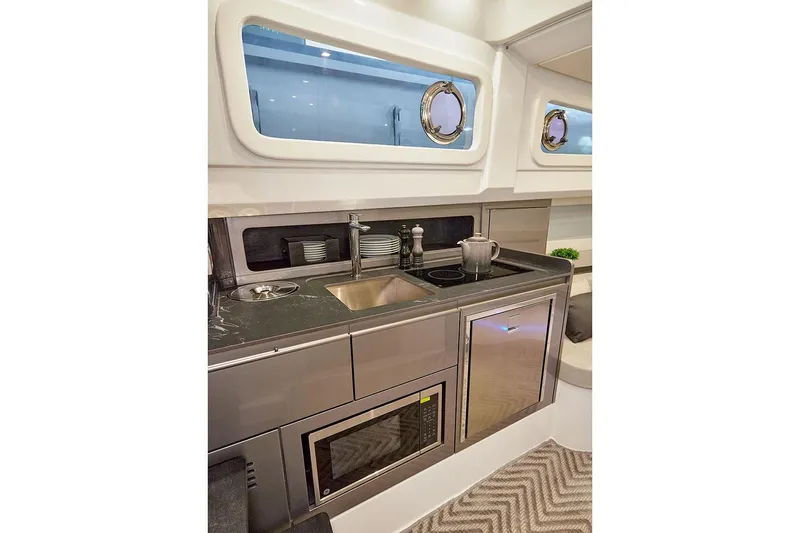  Yacht Photos Pics Manufacturer Provided Image