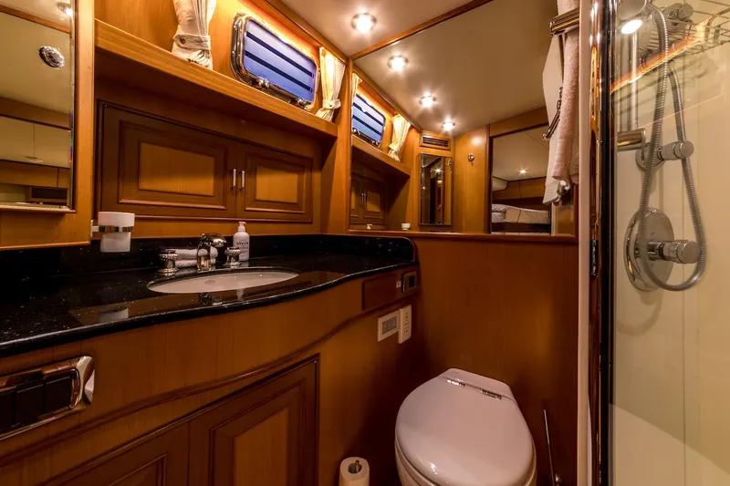 Perseus Yacht Photos Pics 