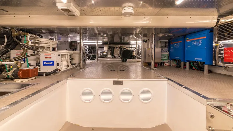 Perseus Yacht Photos Pics 