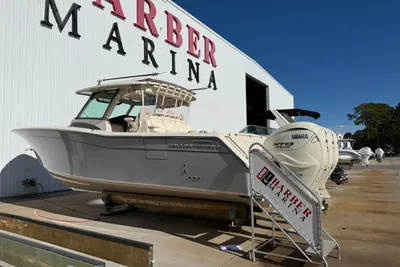 Grady-White Canyon 386