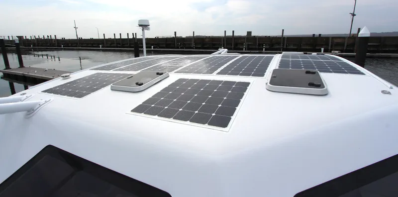 Saphira Yacht Photos Pics 2.1 Kilowatt Solar