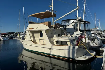 Pacific Seacraft 38T Fast Trawler