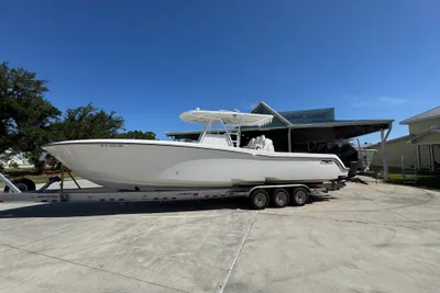 Invincible 39 Open Fisherman