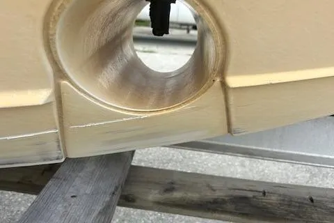  Yacht Photos Pics Close-up of a 2020 Pursuit OS 325 Offshore boat hull detail.