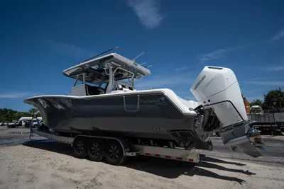 Tidewater 380 CC Adventure