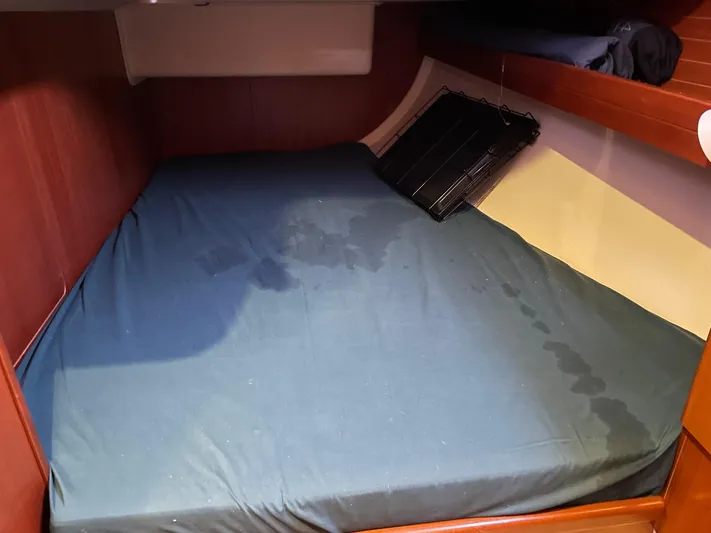 Halo Yacht Photos Pics 