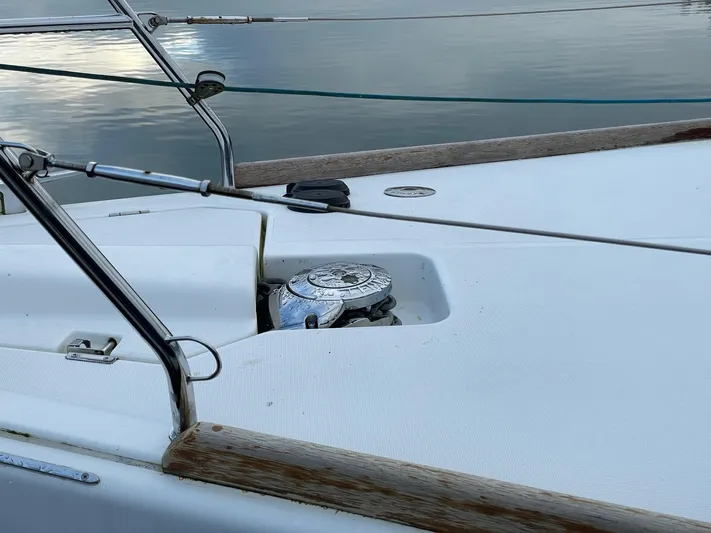 Halo Yacht Photos Pics 