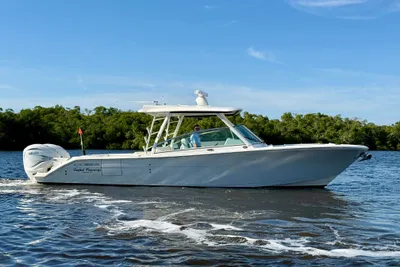 Cobia 330 Dual Console