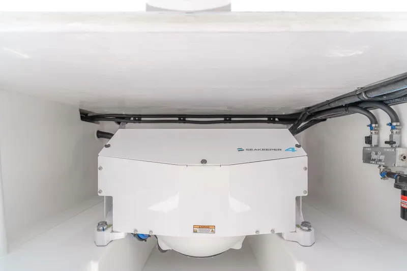  Yacht Photos Pics 2026 Mag Bay 43 Center Console with Seakeeper 4 stabilizer system.