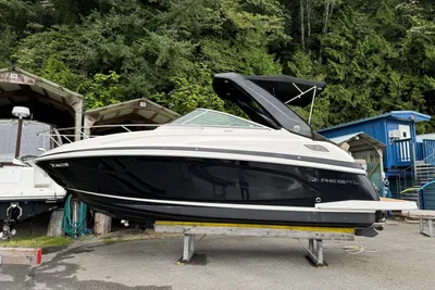 Regal 28 Express