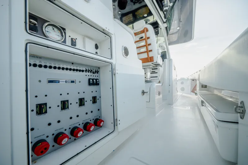 Cowboy Yacht Photos Pics 