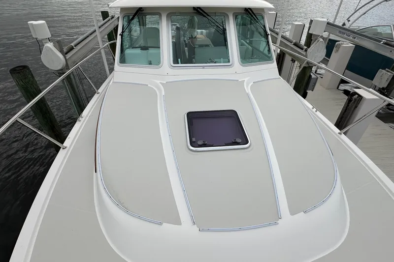 She's A Lady Yacht Photos Pics Back Cove 34 SHE'S A LADY - Exterior Forward