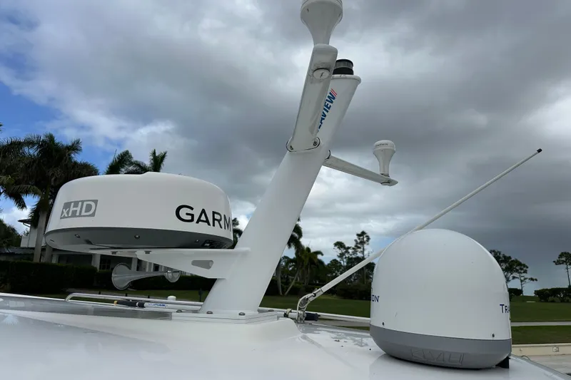 She's A Lady Yacht Photos Pics Back Cove 34 SHE'S A LADY - Exterior Radar/Satellite