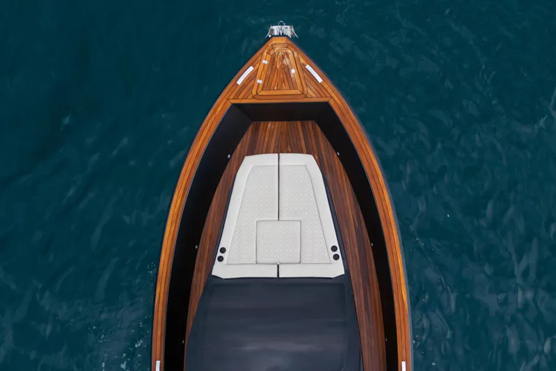Maxim Yachts | Max43 Comfort Yacht Photos Pics Top view of 2025 Maxim Yachts 43, featuring sleek wooden deck and luxurious seating.